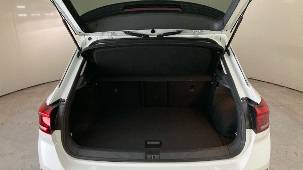 Volkswagen T-Roc 1.5 TSI Style 5dr Petrol Hatchback - Image 20