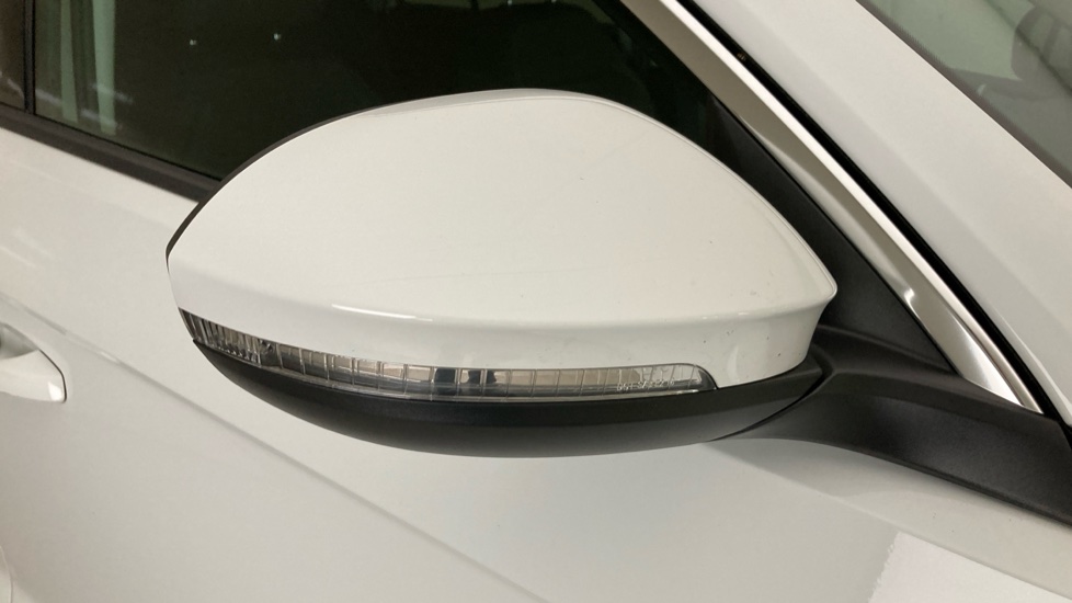 Volkswagen T-Roc 1.5 TSI Style 5dr Petrol Hatchback - Image 29