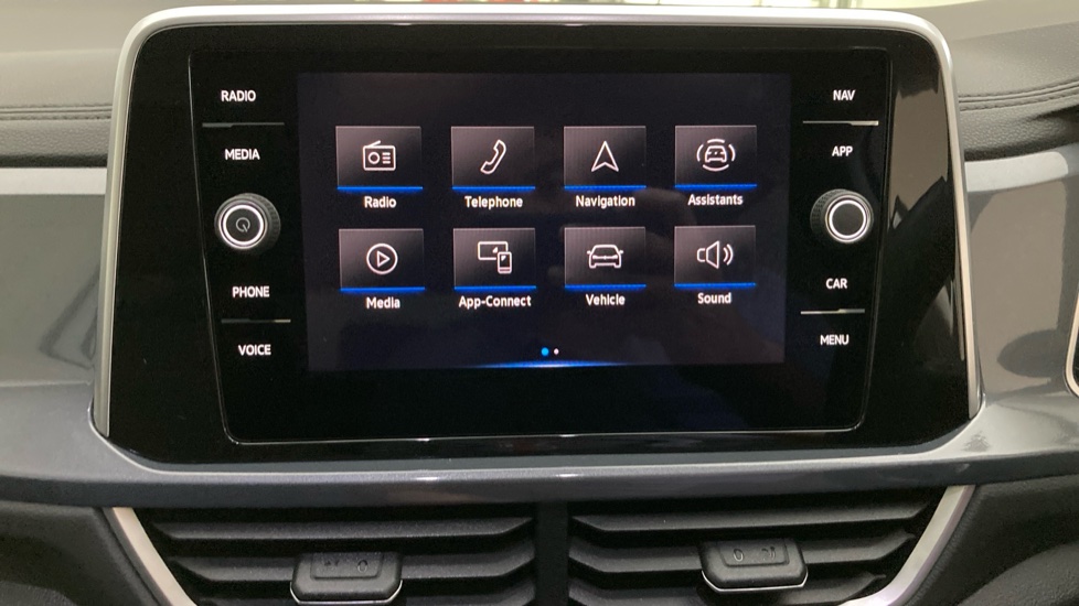 Volkswagen T-Roc 1.5 TSI Style 5dr Petrol Hatchback - Image 31