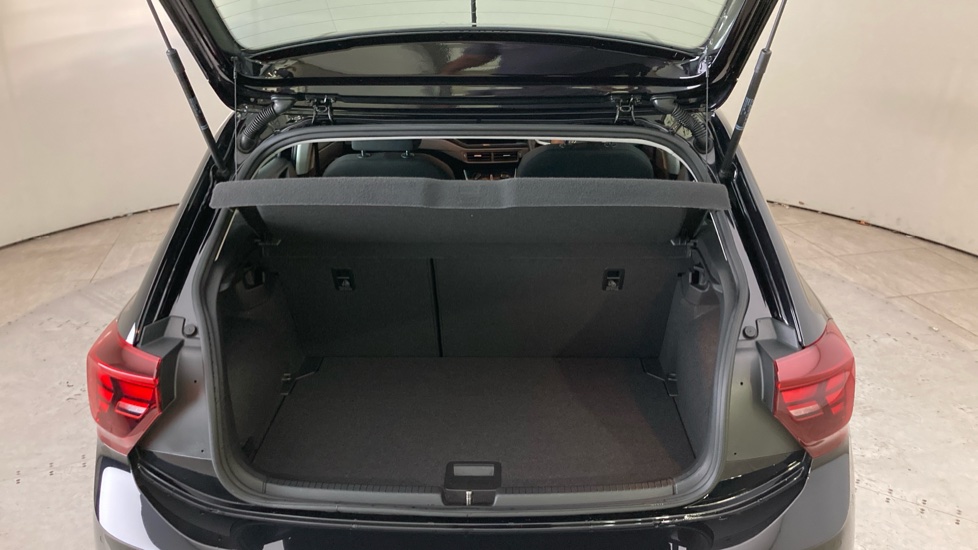 Volkswagen Polo 1.0 TSI Life 5dr Petrol Hatchback - Image 20