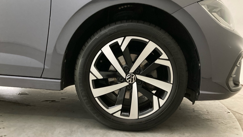 Volkswagen Polo 1.0 TSI Life 5dr Petrol Hatchback - Image 5