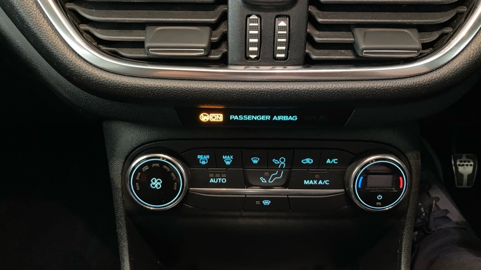 Ford Fiesta 1.0 EcoBoost 125 ST-Line X Edition 3dr Petrol Hatchback - Image 13