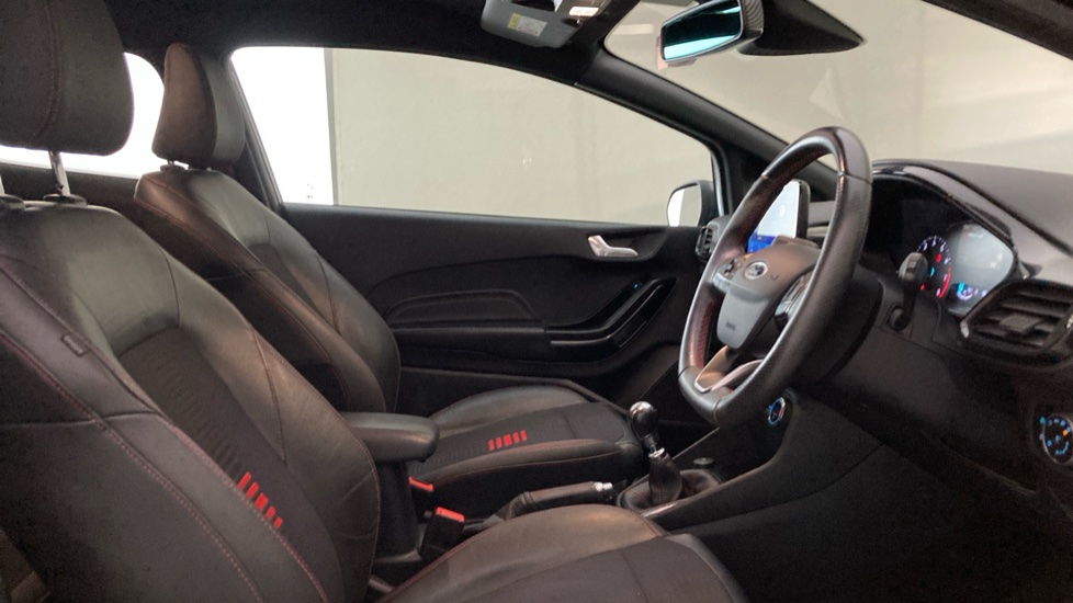 Ford Fiesta 1.0 EcoBoost 125 ST-Line X Edition 3dr Petrol Hatchback - Image 15
