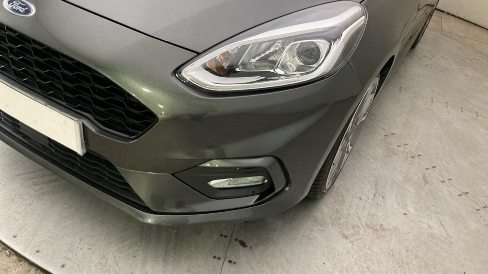 Ford Fiesta 1.0 EcoBoost 125 ST-Line X Edition 3dr Petrol Hatchback - Image 31