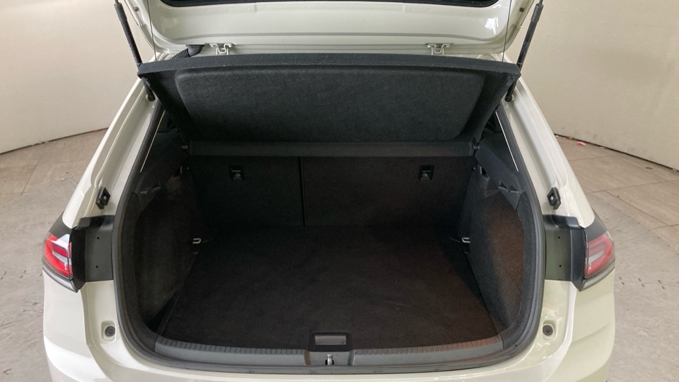 Volkswagen Taigo 1.0 TSI 110 Style 5dr Petrol Hatchback - Image 20