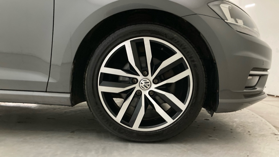 Volkswagen Golf 1.5 TSI EVO 150 GT 5dr DSG Petrol Hatchback - Image 5