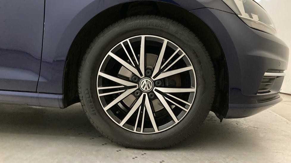 Volkswagen Golf 1.5 TSI EVO SE [Nav] 5dr DSG Petrol Hatchback - Image 5
