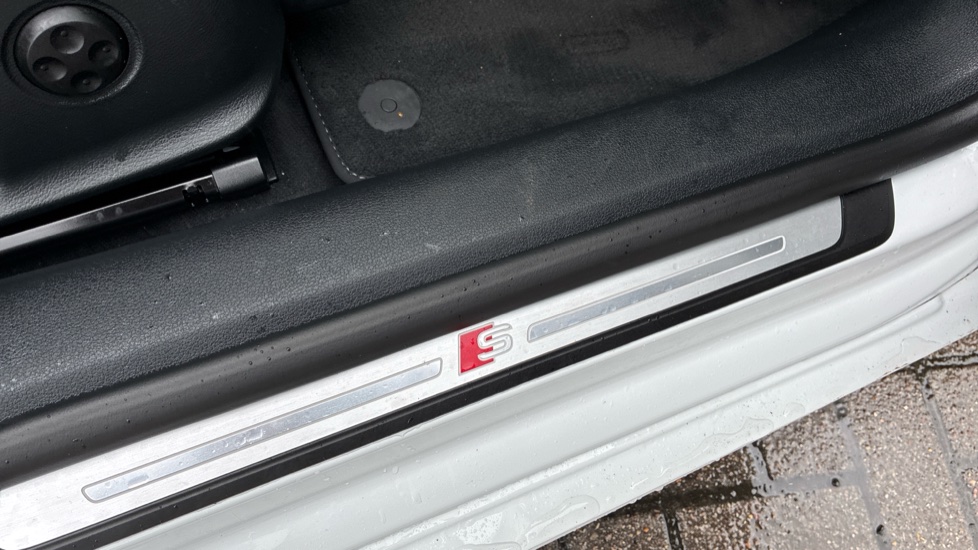 Audi A5 40 TFSI 204 S Line 5dr S Tronic Petrol Hatchback - Image 36