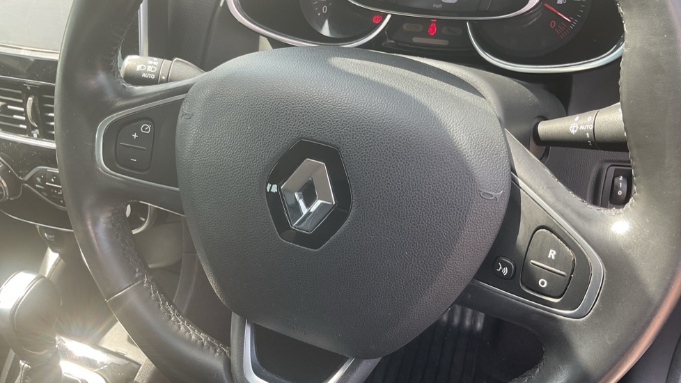 Renault Clio 1.5 dCi 90 Dynamique S Nav 5dr Auto Diesel Hatchback - Image 40
