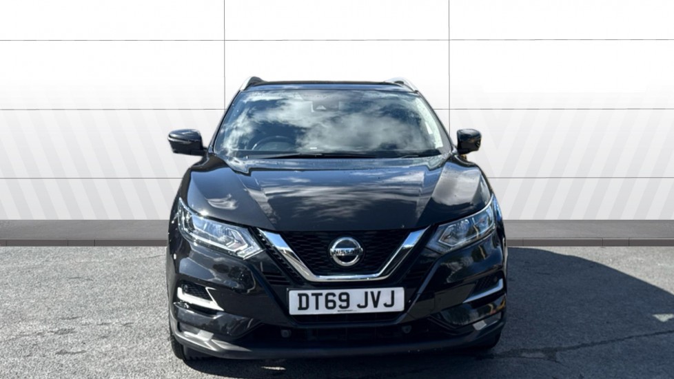 Nissan Qashqai 1.3 DiG-T N-Connecta 5dr Petrol Hatchback - Image 3