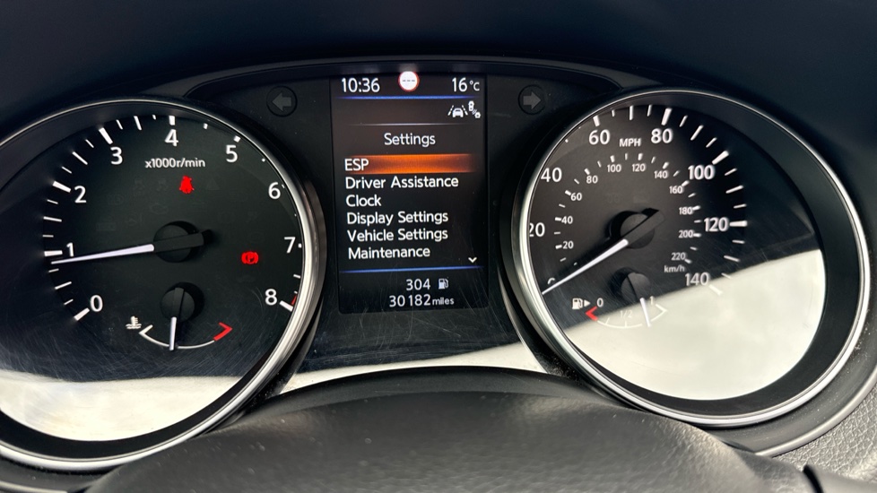 Nissan Qashqai 1.3 DiG-T N-Connecta 5dr Petrol Hatchback - Image 38