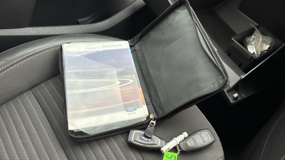 Ford Kuga 2.0 TDCi Titanium Edition 5dr 2WD Diesel Estate - Image 19