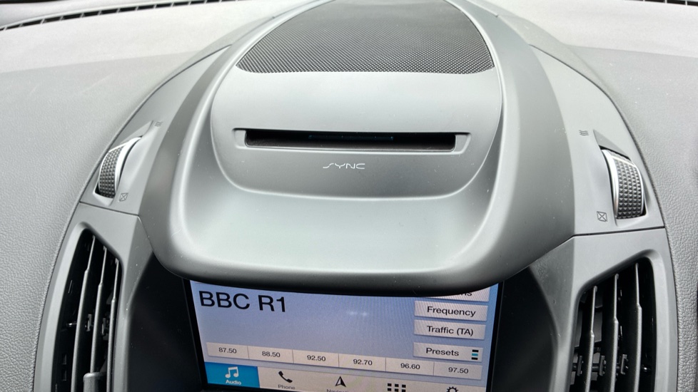Ford Kuga 2.0 TDCi Titanium Edition 5dr 2WD Diesel Estate - Image 24