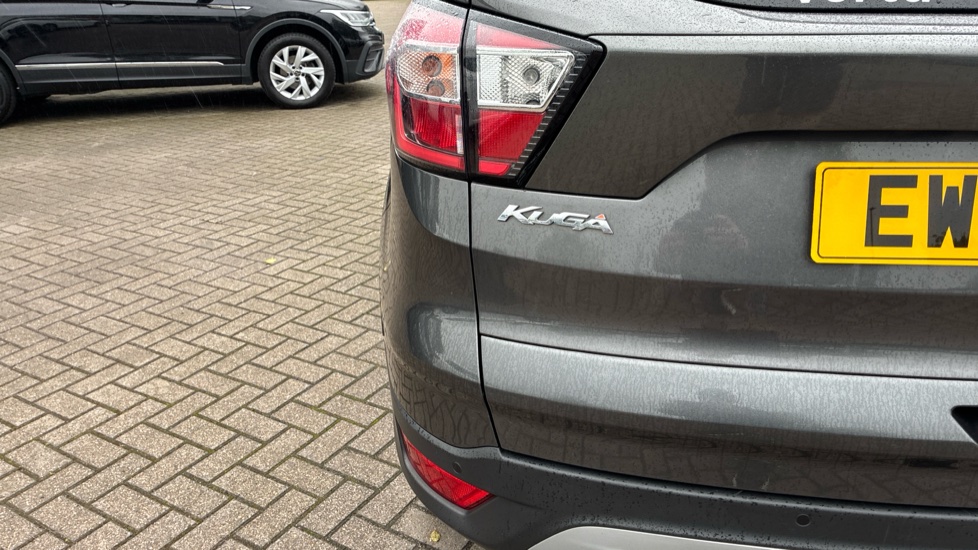 Ford Kuga 2.0 TDCi Titanium Edition 5dr 2WD Diesel Estate - Image 42