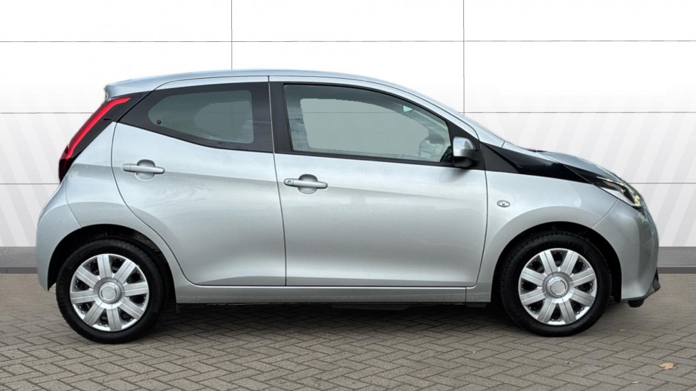 Toyota Aygo 1.0 VVT-i X-Play TSS 5dr Petrol Hatchback - Image 5
