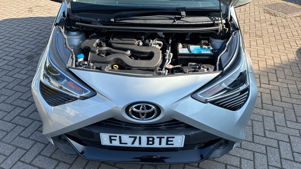 Toyota Aygo 1.0 VVT-i X-Play TSS 5dr Petrol Hatchback - Image 8