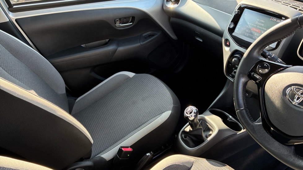 Toyota Aygo 1.0 VVT-i X-Play TSS 5dr Petrol Hatchback - Image 14