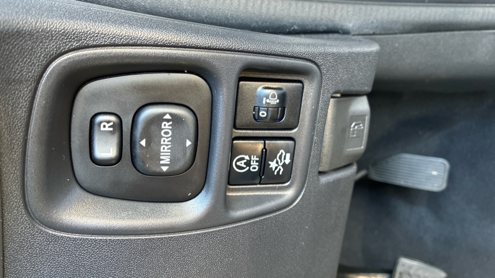 Toyota Aygo 1.0 VVT-i X-Play TSS 5dr Petrol Hatchback - Image 33