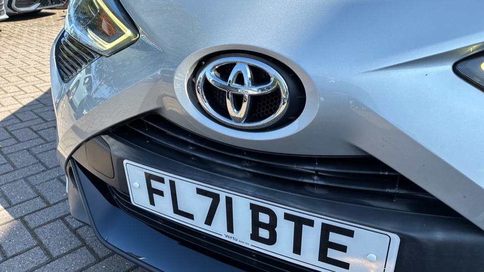 Toyota Aygo 1.0 VVT-i X-Play TSS 5dr Petrol Hatchback - Image 45