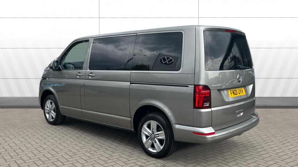 Volkswagen Transporter Shuttle T32 Swb Diesel 2.0 TDI 150PS SE Minibus DSG - Image 2