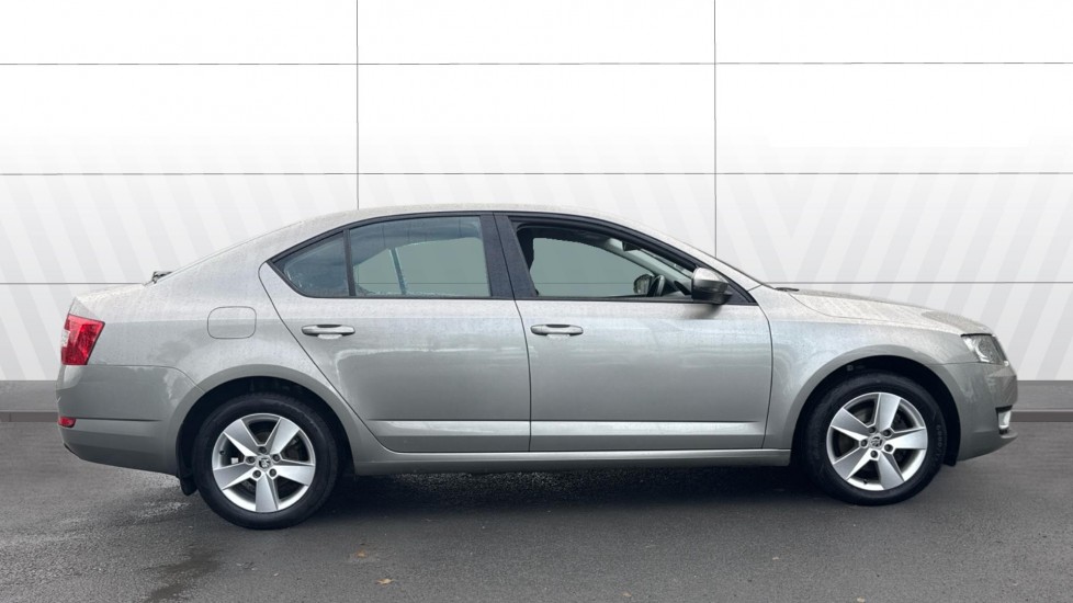 Skoda Octavia 1.4 TSI 150 SE 5dr Petrol Hatchback - Image 5
