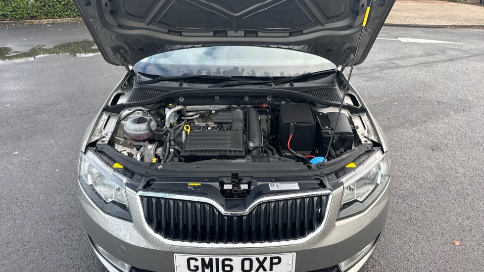 Skoda Octavia 1.4 TSI 150 SE 5dr Petrol Hatchback - Image 8