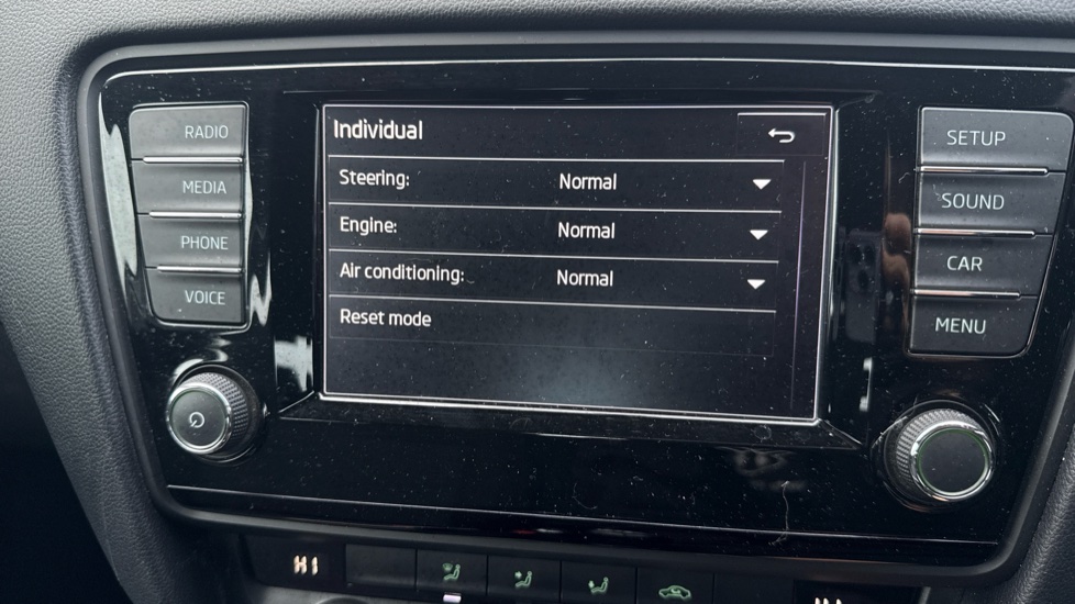 Skoda Octavia 1.4 TSI 150 SE 5dr Petrol Hatchback - Image 32