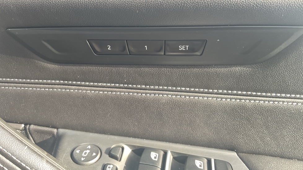 BMW M5 4dr DCT [Competition Pack] Petrol Saloon - Image 34