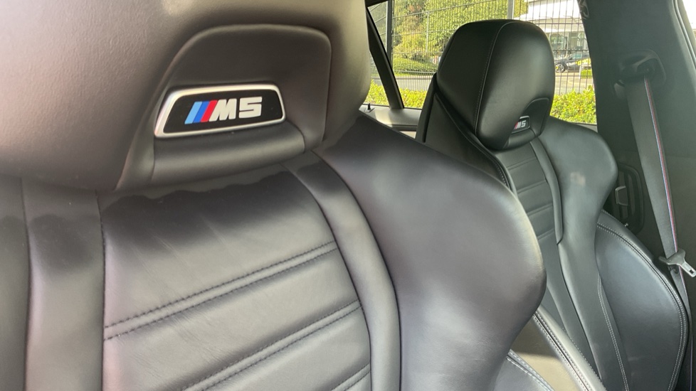BMW M5 4dr DCT [Competition Pack] Petrol Saloon - Image 37