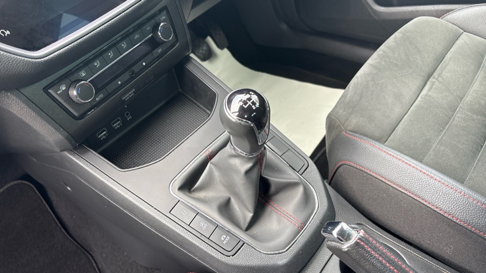 SEAT Ibiza 1.0 TSI 95 FR Sport [EZ] 5dr Petrol Hatchback - Image 13