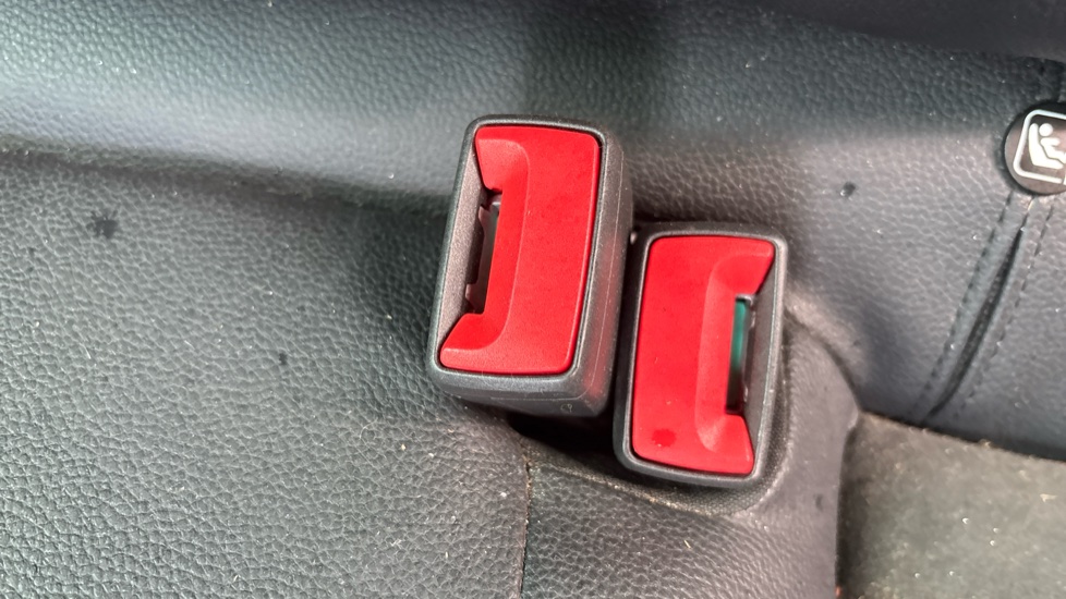 SEAT Ibiza 1.0 TSI 95 FR Sport [EZ] 5dr Petrol Hatchback - Image 17