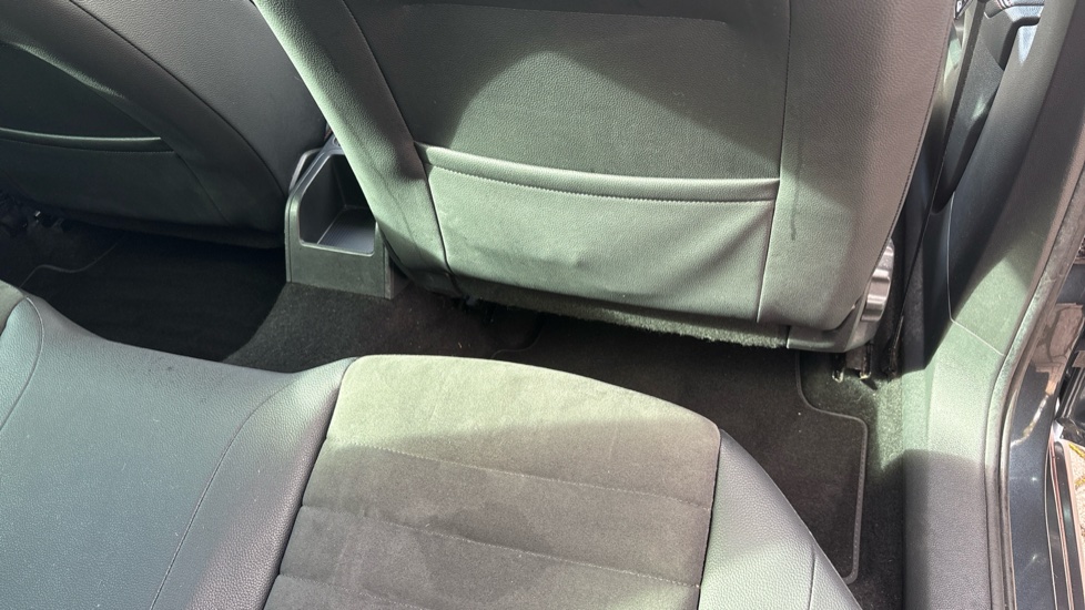 SEAT Ibiza 1.0 TSI 95 FR Sport [EZ] 5dr Petrol Hatchback - Image 32