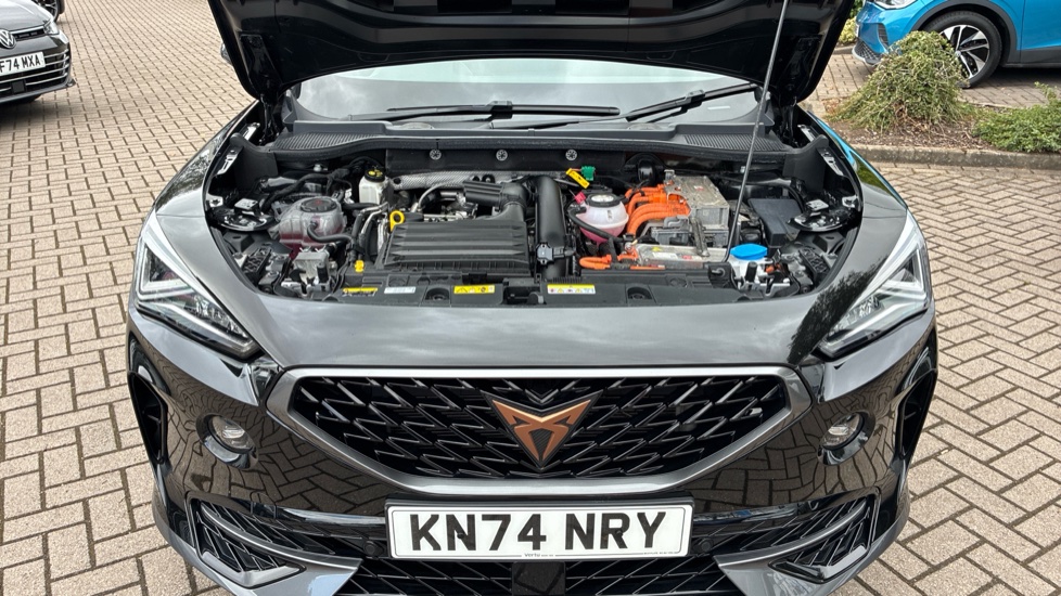CUPRA Formentor 1.4 eHybrid 204 V2 5dr DSG Estate - Image 8