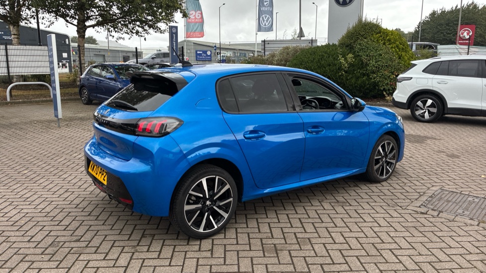 Peugeot 208 1.2 PureTech 130 Allure 5dr EAT8 Petrol Hatchback - Image 43