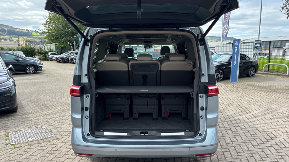 Volkswagen Multivan 1.4 TSI eHybrid Style 5dr LWB DSG Estate - Image 4