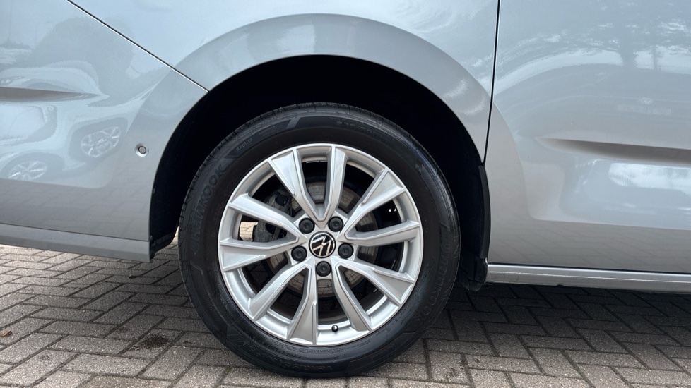 Volkswagen Multivan 1.4 TSI eHybrid Style 5dr LWB DSG Estate - Image 7