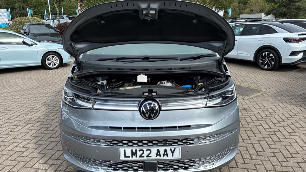 Volkswagen Multivan 1.4 TSI eHybrid Style 5dr LWB DSG Estate - Image 8