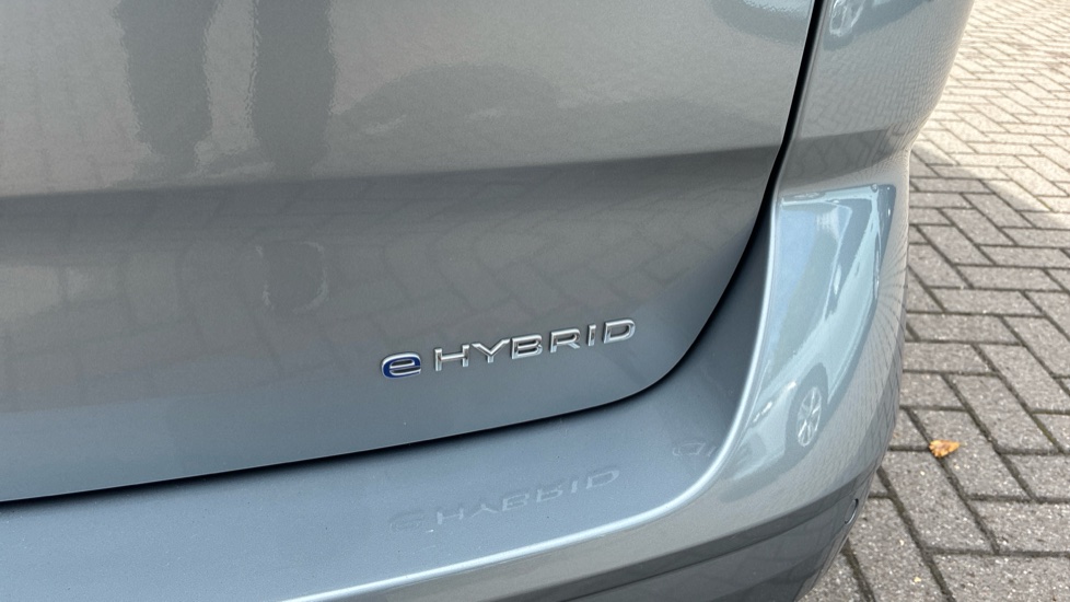 Volkswagen Multivan 1.4 TSI eHybrid Style 5dr LWB DSG Estate - Image 44
