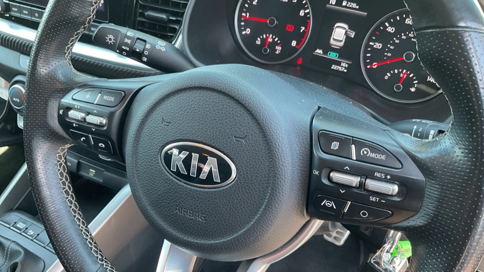 Kia Stonic 1.0T GDi 48V GT-Line 5dr Petrol Estate - Image 32