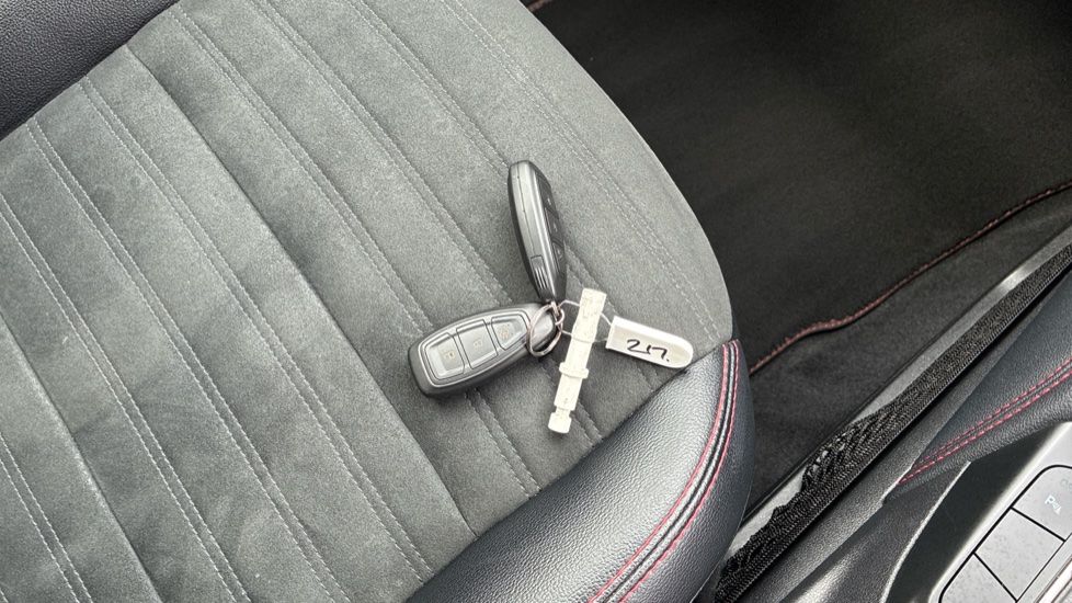 Ford Kuga 1.5 EcoBoost 150 ST-Line Edition 5dr Petrol Estate - Image 20