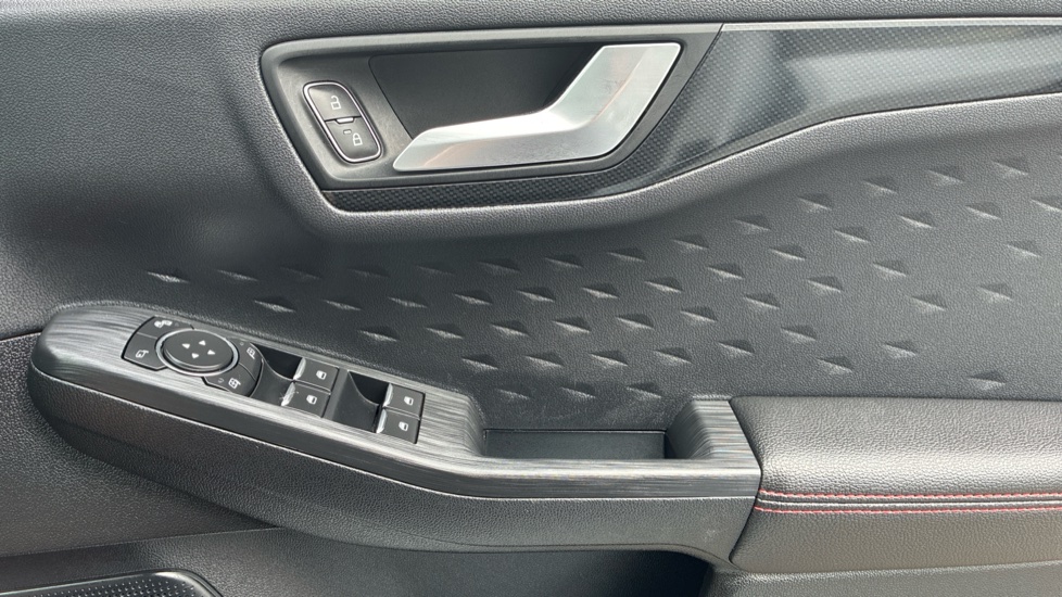 Ford Kuga 1.5 EcoBoost 150 ST-Line Edition 5dr Petrol Estate - Image 22