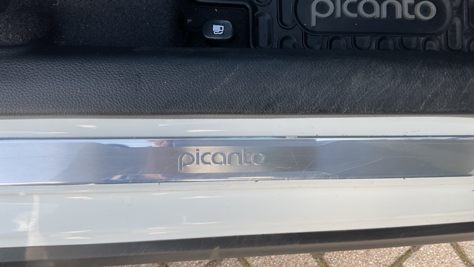 Kia Picanto 1.0 X-Line 5dr Petrol Hatchback - Image 44