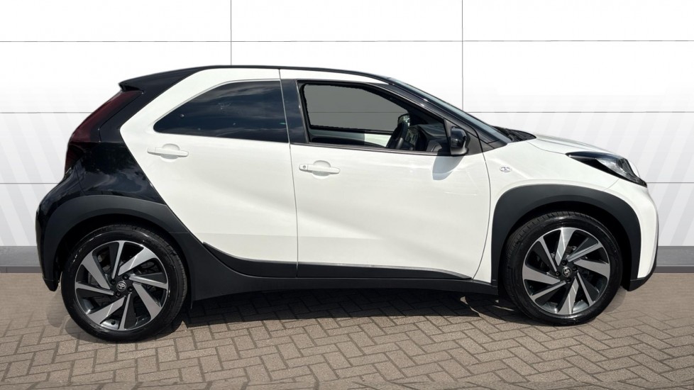 Toyota Aygo X 1.0 VVT-i Edge 5dr Petrol Hatchback - Image 5