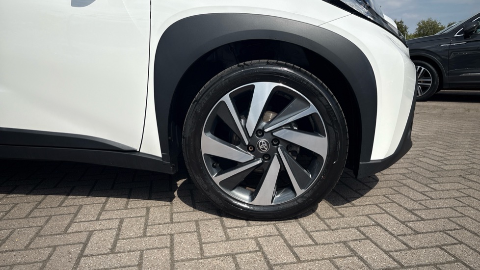 Toyota Aygo X 1.0 VVT-i Edge 5dr Petrol Hatchback - Image 21