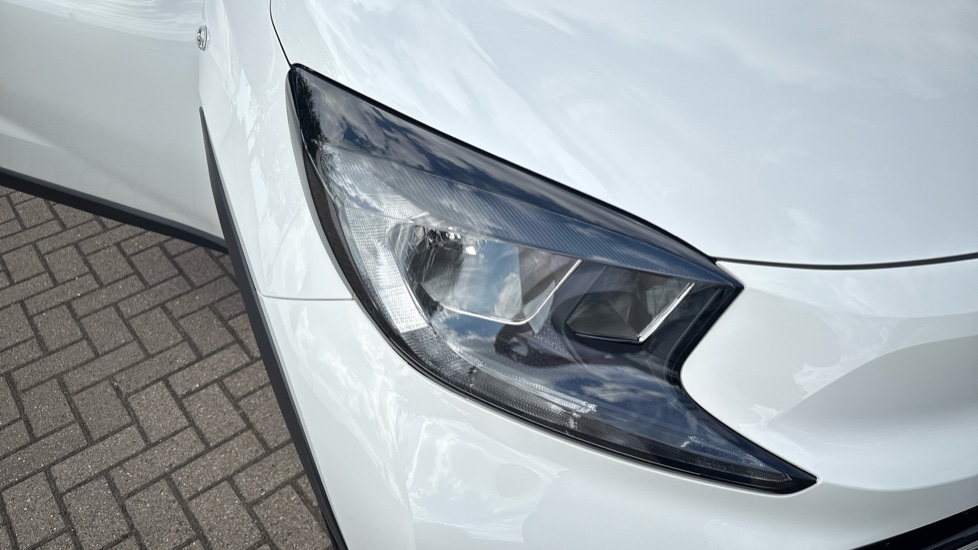 Toyota Aygo X 1.0 VVT-i Edge 5dr Petrol Hatchback - Image 27
