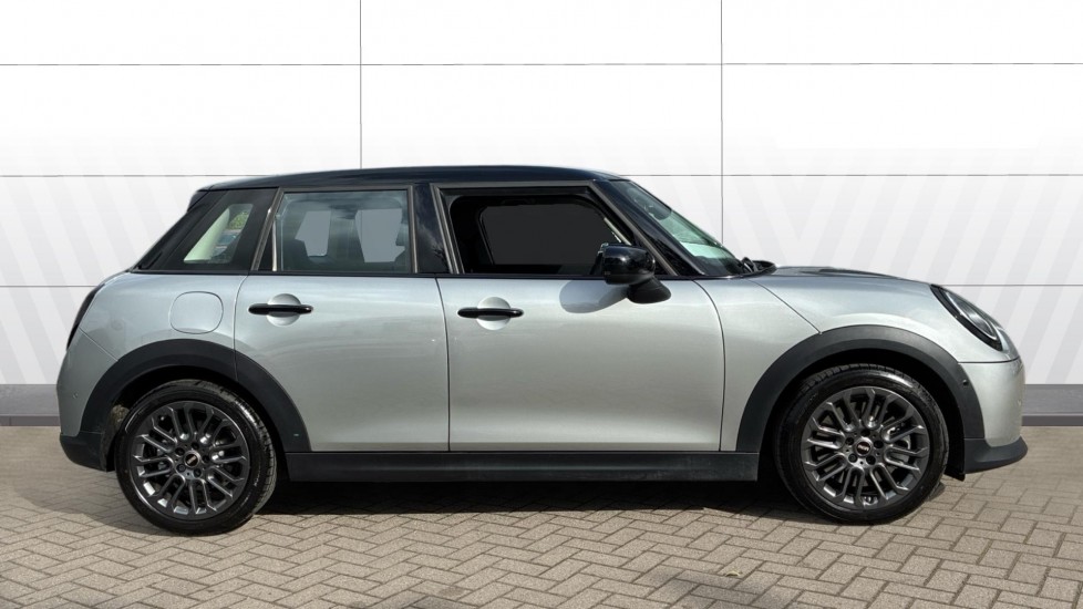 MINI Cooper 2.0 S Classic 5dr Auto Petrol Hatchback - Image 5