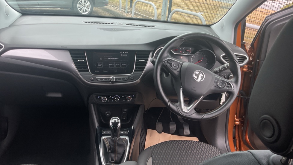 Vauxhall Crossland X 1.2T ecoTec [110] Elite Nav 5dr [Start Stop] Petrol Hatchback - Image 10