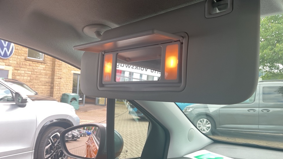 Vauxhall Crossland X 1.2T ecoTec [110] Elite Nav 5dr [Start Stop] Petrol Hatchback - Image 31