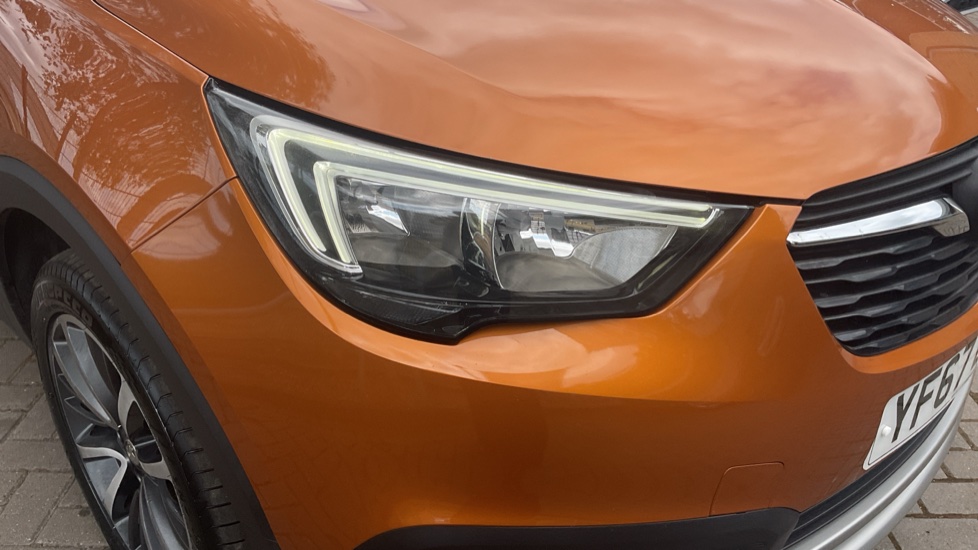 Vauxhall Crossland X 1.2T ecoTec [110] Elite Nav 5dr [Start Stop] Petrol Hatchback - Image 33