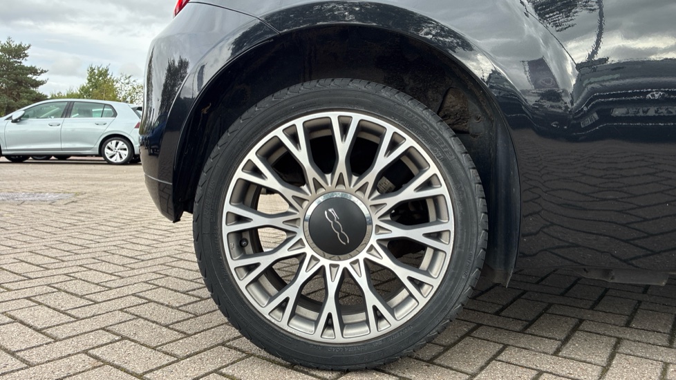 Fiat 500 1.0 Mild Hybrid Star 3dr Petrol Hatchback - Image 7